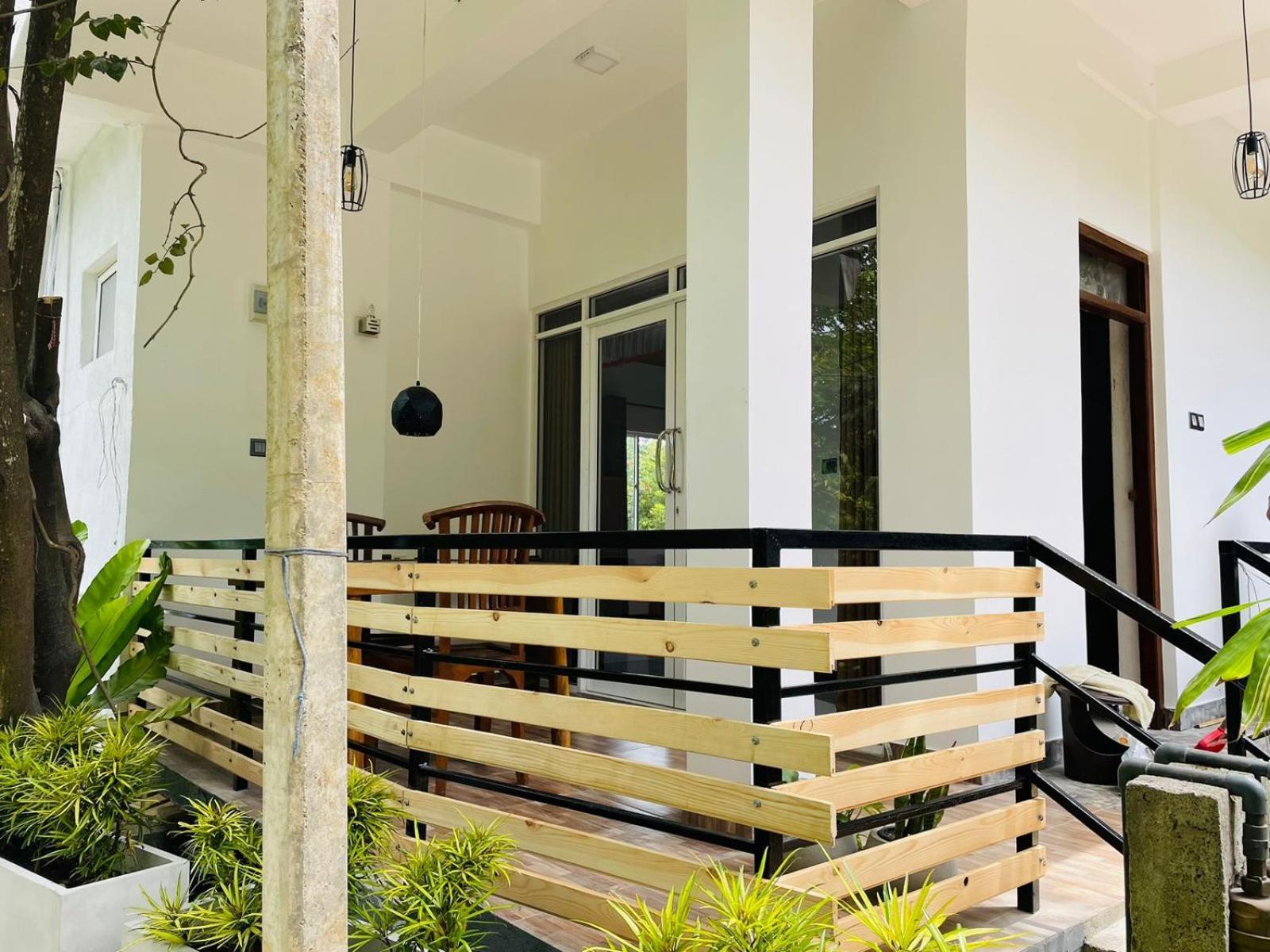 Dhanudi Homestay Елла Екстер'єр фото